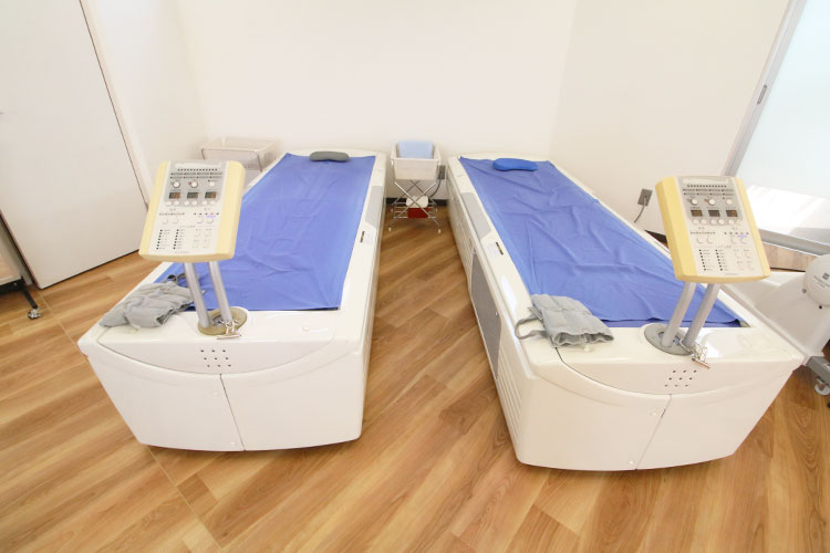 ウォーターベッド型マッサージ器